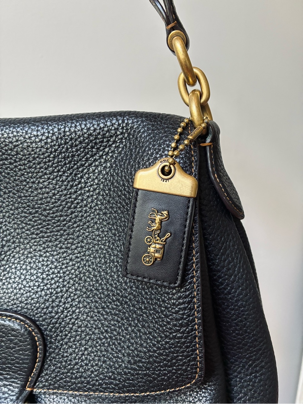 **SOLD**Coach 1941 Leather Hang Tag Black / Brass, Horse And Carriage
